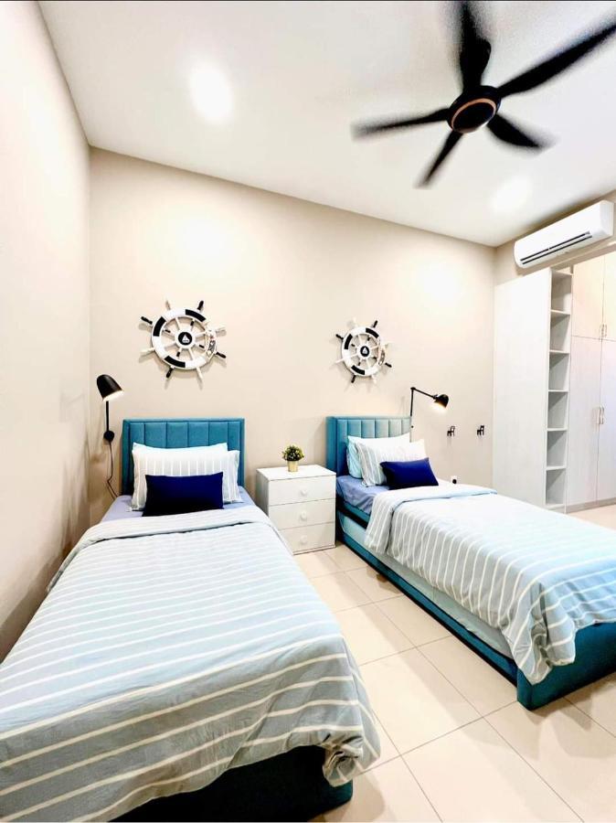 Faridz Homestay At Myra Saujana Kampong Simpang Empat Eksteriør billede